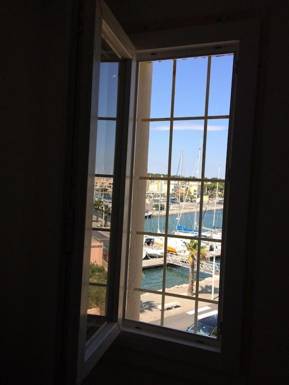 Gruissan Appartement Calme, Vue Sur Port De Plaisance -Clim, Empl.Parking ภายนอก รูปภาพ