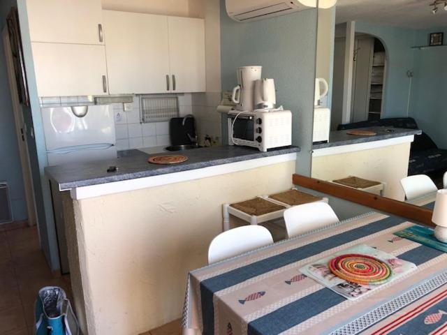Gruissan Appartement Calme, Vue Sur Port De Plaisance -Clim, Empl.Parking ภายนอก รูปภาพ