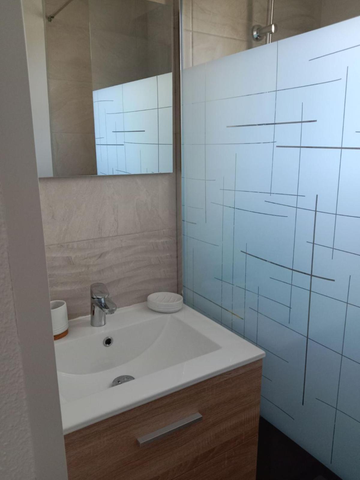 Gruissan Appartement Calme, Vue Sur Port De Plaisance -Clim, Empl.Parking ภายนอก รูปภาพ