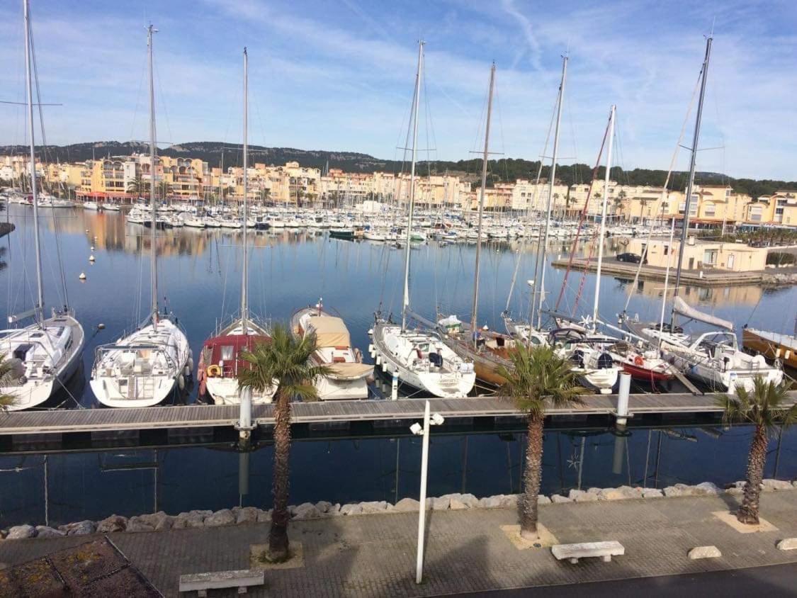 Gruissan Appartement Calme, Vue Sur Port De Plaisance -Clim, Empl.Parking ภายนอก รูปภาพ